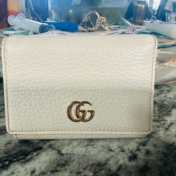 EGA GUCCI GG Marmont Quilted Leather Bifold Wallet Ivory - Picture 5 of 12